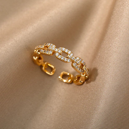 Zircon Twist Chain Rings