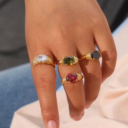 Elegant 18K Gold Zircon Ring